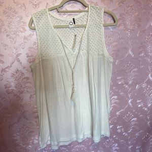 Anthropologie Akemi + Kim Crochet Detakl Tank Top
